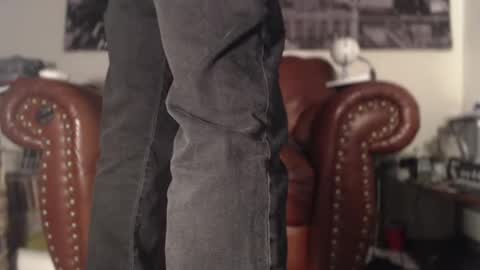 Snapshot of swolebbc chatting on December 2024 12:09:02 AM The DickGod online show from December 2024 12:09:02 AM