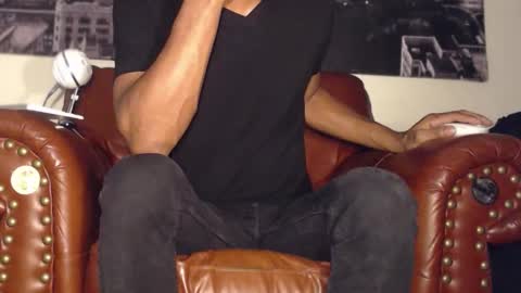 Snapshot of swolebbc chatting on October 2025 04:24:02 AM The DickGod online show from October 2025 04:24:02 AM