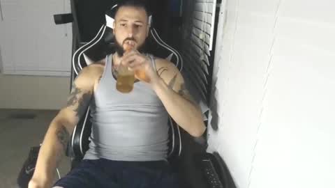 swoozy_ online show from October 2025 01:39:02 AM