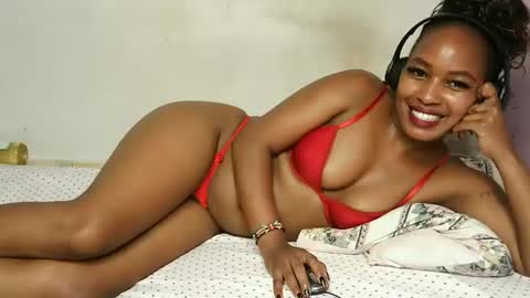 swt_bby online show from May 2026 10:52:02 PM