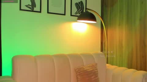 Ambar online show from April 2026 12:52:02 AM