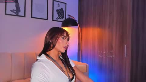 Ambar online show from May 2026 11:45:02 PM