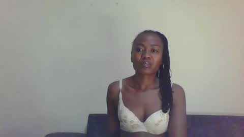 Snapshot of swtebony1 chatting on February 2025 10:28:02 PM ALICIA online show from February 2025 10:28:02 PM