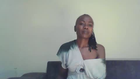 Snapshot of swtebony1 chatting on March 2025 10:38:01 PM ALICIA online show from March 2025 10:38:01 PM