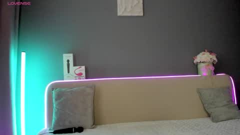 Ana online show from October 2025 10:36:02 AM