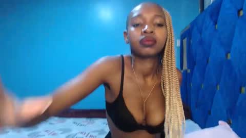 Camilla online show from September 2025 06:13:01 AM