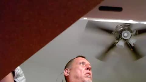 Snapshot of sxxx43 chatting on February 2025 07:01:02 AM Waiting for you online show from February 2025 07:01:02 AM