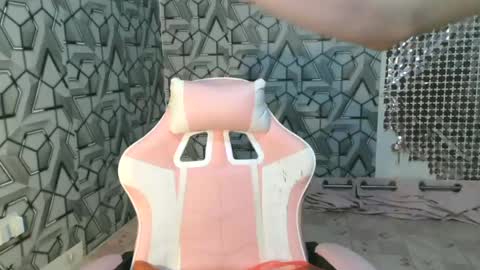 sydnyxox1 online show from June 2026 04:42:01 PM