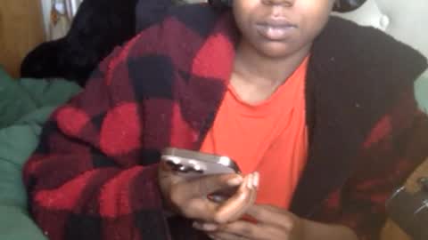 Snapshot of syiatonite chatting on January 2026 01:27:02 PM syiatonite online show from January 2026 01:27:02 PM