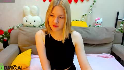 Snapshot of sylvia_ortiz chatting on February 2026 11:36:02 PM Sylvia online show from February 2026 11:36:02 PM