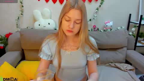 Snapshot of sylvia_ortiz chatting on February 2026 01:04:01 AM Sylvia online show from February 2026 01:04:01 AM