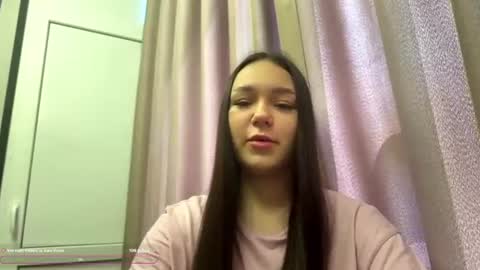 Snapshot of sylviadyar chatting on June 2026 10:47:01 AM Sylvia online show from June 2026 10:47:01 AM