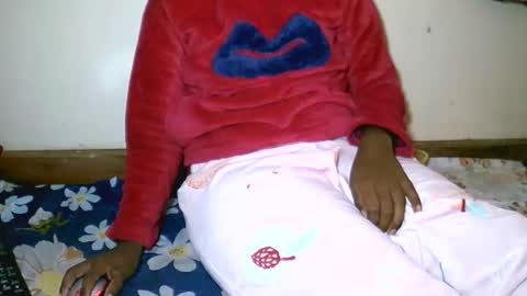 sylviasexy27 online show from December 2025 05:46:01 AM