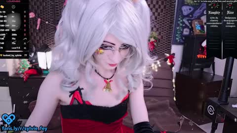 Snapshot of sylvie_fey chatting on December 2024 12:45:02 AM Sylvie online show from December 2024 12:45:02 AM