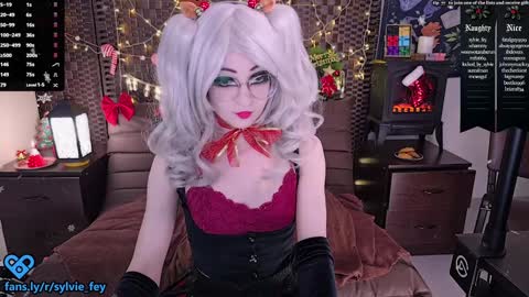 Snapshot of sylvie_fey chatting on December 2024 12:36:01 AM Sylvie online show from December 2024 12:36:01 AM
