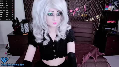 Snapshot of sylvie_fey chatting on January 2025 01:31:02 AM Sylvie online show from January 2025 01:31:02 AM