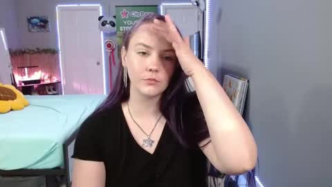 Jennah online show from May 2026 09:42:01 PM