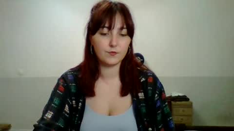 Snapshot of syssipisi chatting on September 2025 04:42:02 PM Sarah online show from September 2025 04:42:02 PM