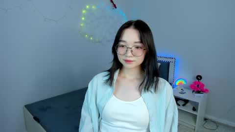 Snapshot of syuri_sun chatting on June 2026 02:52:02 PM Yuki online show from June 2026 02:52:02 PM