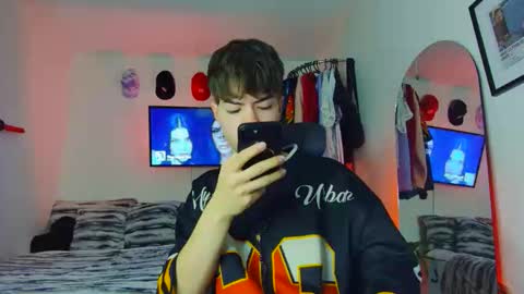 TONER online show from October 2025 12:25:02 AM