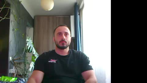 Huracane online show from April 2026 03:42:01 PM