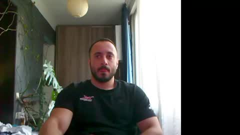 Huracane online show from April 2026 03:43:01 PM