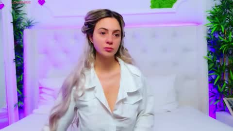 Arianna online show from December 2025 01:31:02 PM