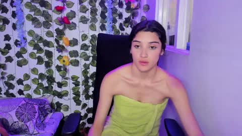 Snapshot of tabitapurple chatting on January 2025 09:41:02 PM TABITA online show from January 2025 09:41:02 PM