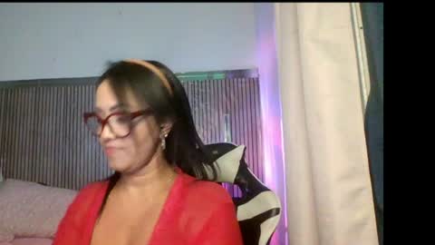 yameil online show from June 2026 09:06:01 PM