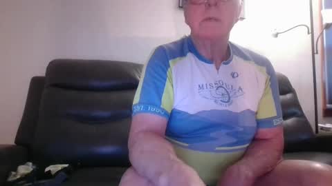 tacrunner66_ online show from February 2025 03:18:02 PM