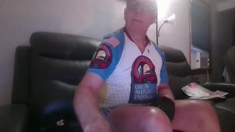 tacrunner66_ online show from September 2025 01:47:01 PM