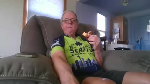Snapshot of tacrunner66_ chatting on April 2026 07:29:02 PM tacrunner66_ online show from April 2026 07:29:02 PM