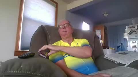 Snapshot of tacrunner66_ chatting on April 2026 08:22:01 PM tacrunner66_ online show from April 2026 08:22:01 PM