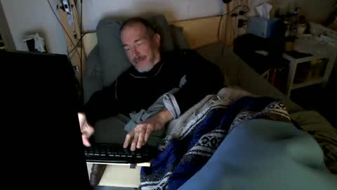 Snapshot of tad58pole chatting on January 2025 09:47:02 PM Tad Pole online show from January 2025 09:47:02 PM