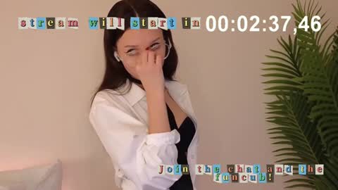 Snapshot of tadammary chatting on December 2024 09:37:02 AM Mary online show from December 2024 09:37:02 AM