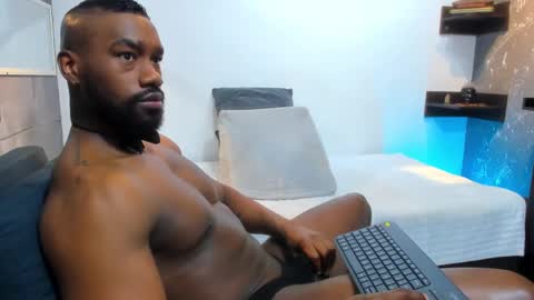 Snapshot of tafari_1 chatting on January 2025 12:01:01 AM Tafari Zulu online show from January 2025 12:01:01 AM