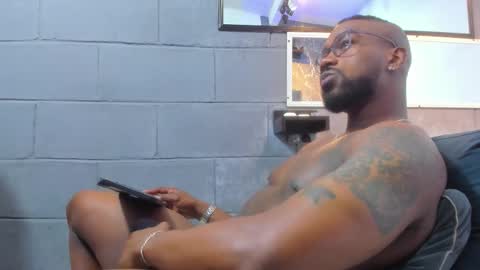 Snapshot of tafari_1 chatting on October 2025 11:27:02 PM Tafari Zulu online show from October 2025 11:27:02 PM