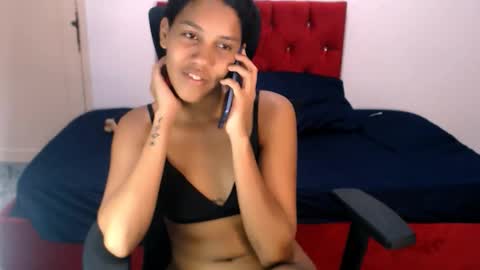 Snapshot of tainara_ebonny chatting on November 2025 08:03:02 AM Tainara online show from November 2025 08:03:02 AM