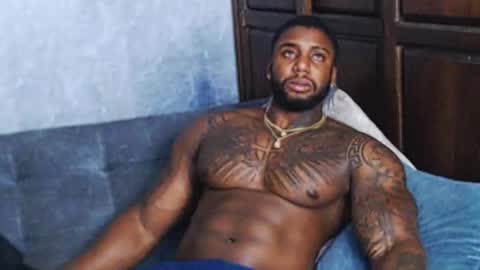 Tairon Tucke online show from December 2024 06:49:02 AM