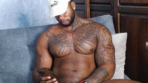 Tairon Tucke online show from January 2025 04:34:01 AM