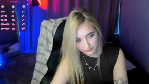 Taisia online show from April 2026 08:28:02 AM