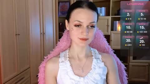 Snapshot of taissia_sweet chatting on February 2025 04:11:01 AM Im Taya online show from February 2025 04:11:01 AM