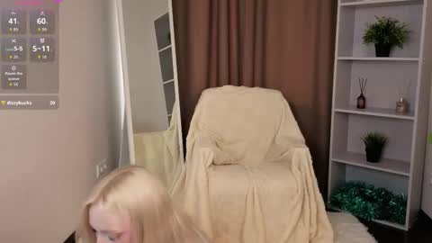 Snapshot of taitechubb chatting on March 2026 08:19:01 AM taitechubb online show from March 2026 08:19:01 AM