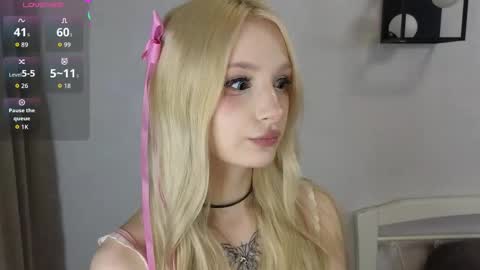 Snapshot of taitechubb chatting on March 2026 03:12:01 AM taitechubb online show from March 2026 03:12:01 AM