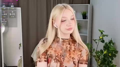 Snapshot of taitechubb chatting on March 2026 03:06:02 AM taitechubb online show from March 2026 03:06:02 AM