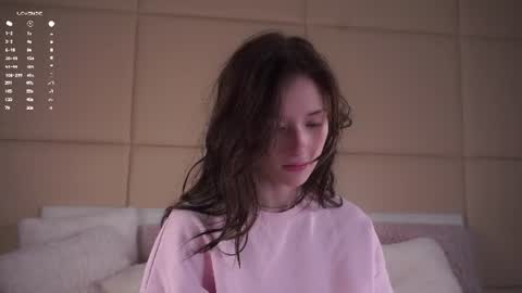Mia online show from June 2026 01:06:02 AM