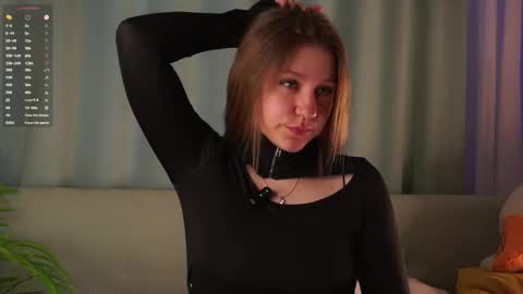 Snapshot of taithelme chatting on May 2026 01:33:02 AM Molly online show from May 2026 01:33:02 AM