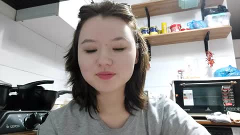 Lily online show from February 2026 01:28:01 PM