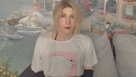 Snapshot of taka_s_paintroom chatting on September 2025 02:13:02 AM Taka online show from September 2025 02:13:02 AM