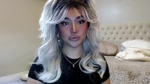 Lena online show from January 2025 12:09:01 PM